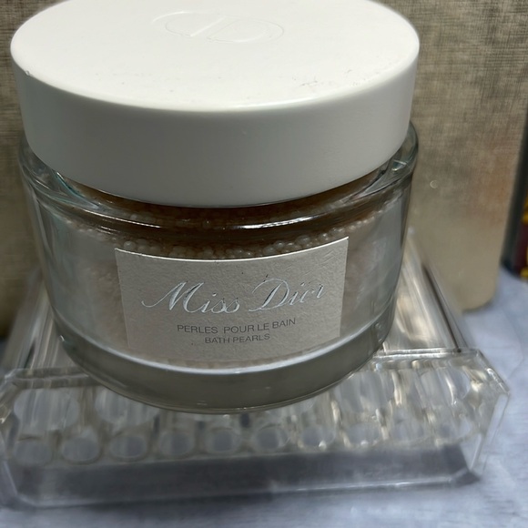 Miss Dior bath pearls - Picture 1 of 3